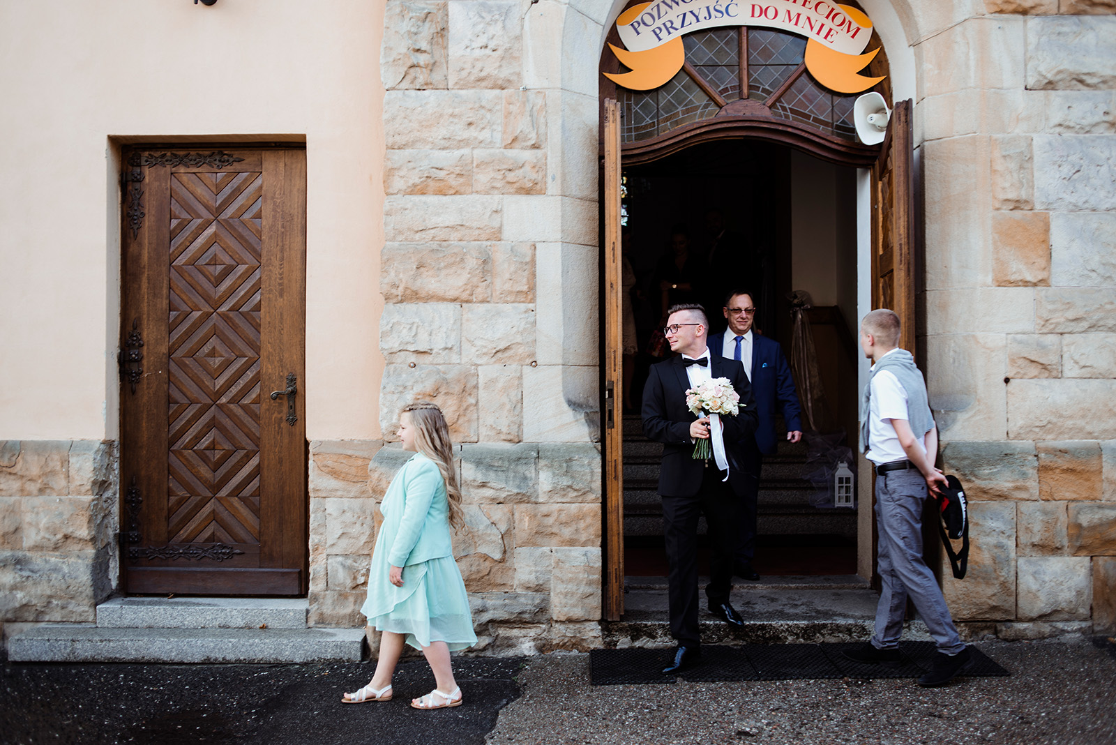 fotoreportaz ze slubu Beaty i Damiana - kosciol sw. boboli w swidnicy
